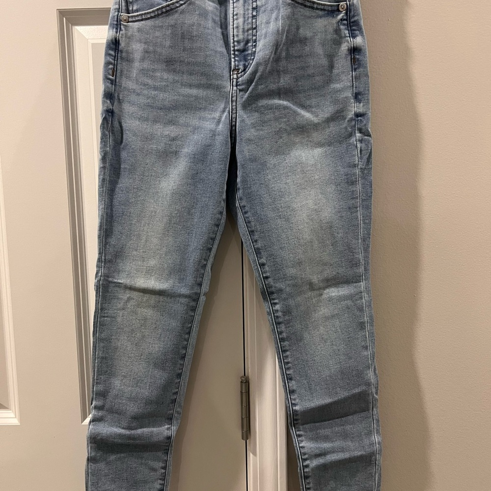 Express Light Wash Skinny Jeans